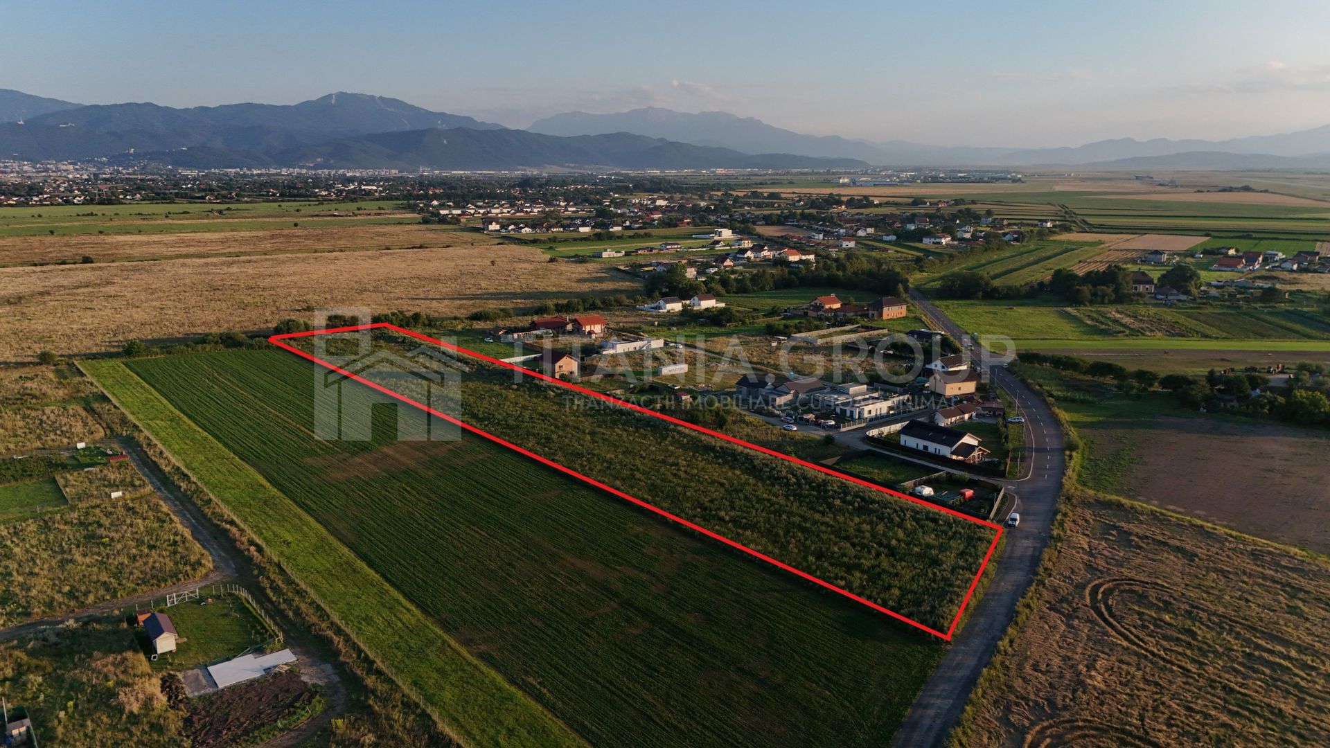 Teren intravilan cu PUZ aprobat, acces drum asfaltat - Str. Bârsei Stupini - Poză 3