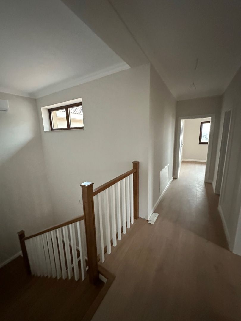 CASA TIP DUPLEX DESPARTIT PRIN GARAJ - Poză 33