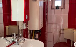 Case cu 7 camere, curte proprie + spălătorie, în Sighetu Marmației - Poză 20