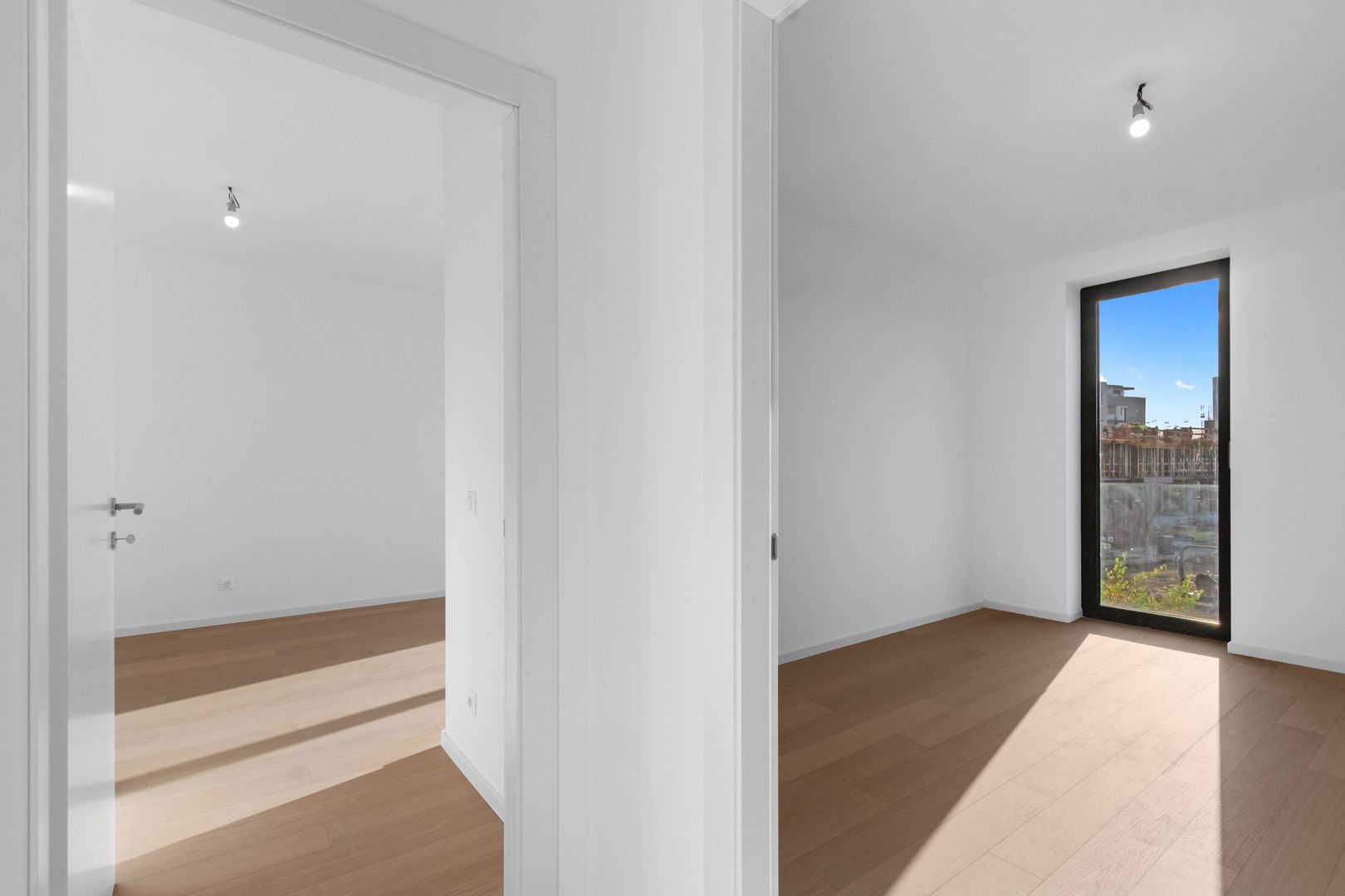 Apartament 4 camere - 112 mp - comision zero - 249000 Euro+tva - Poză 15