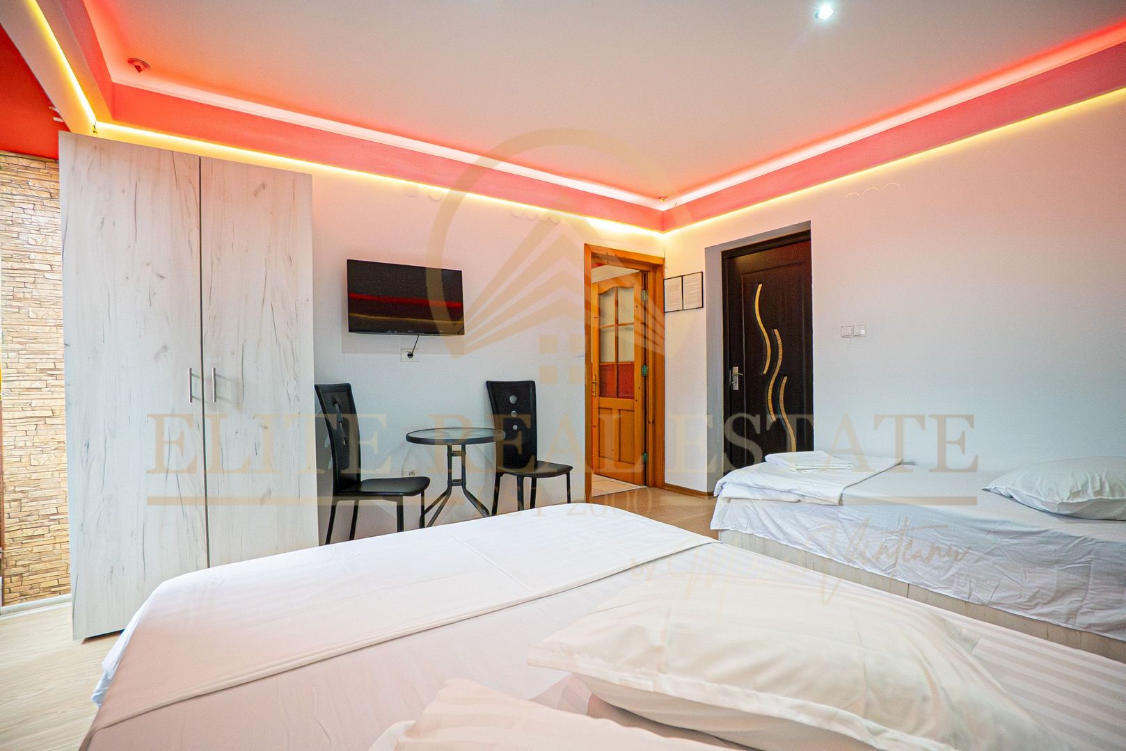 Casă spațioasă cu funcțiune de pensiune – Kamsas - Poză 6