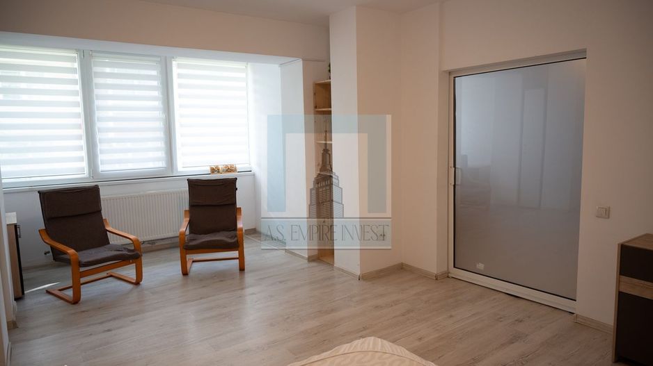 Apartament elegant în zona centrală, cu curte și intrare individuală - Poză 10