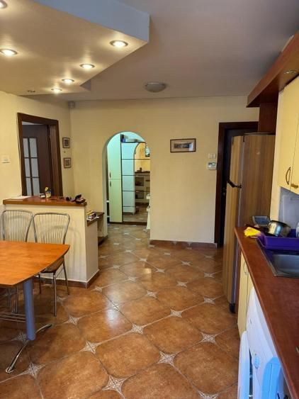 Apartament 3 camere de inchiriat, centrala proprie, Drumul Sarii - Poză 3
