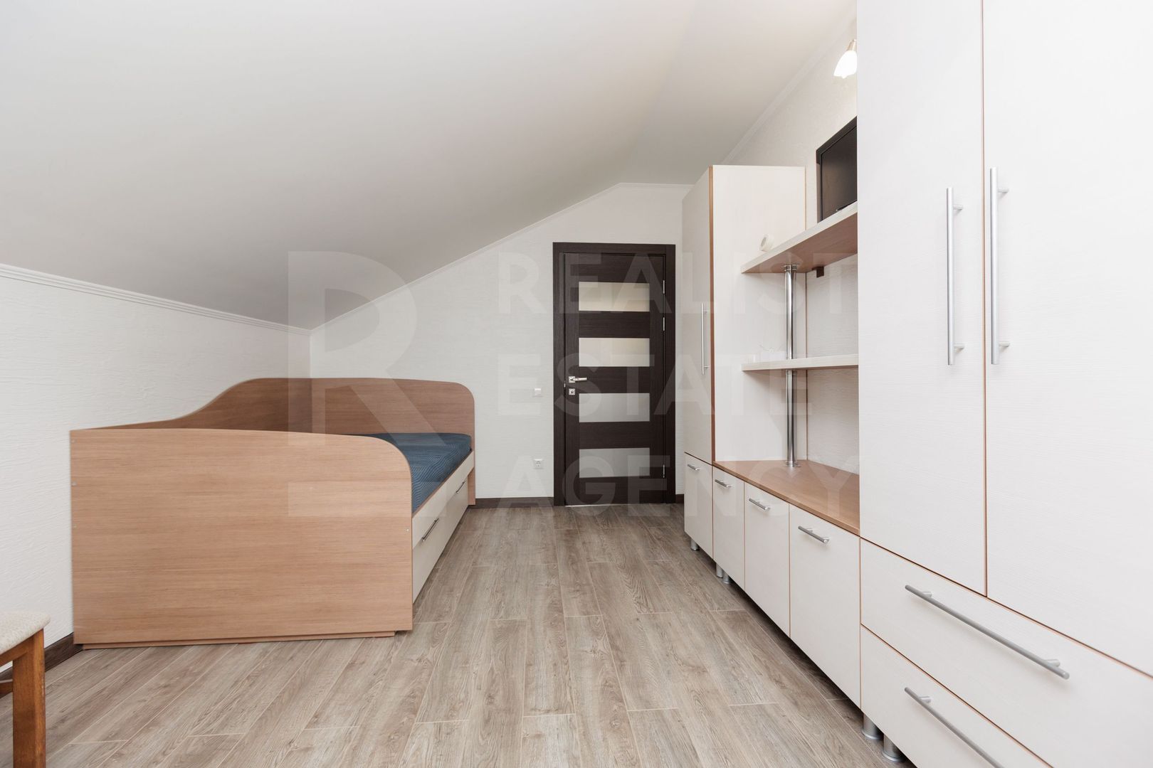 Vânzare, apartament, 2 camere, str. Petru Ungureanu, Cricova - Poză 9