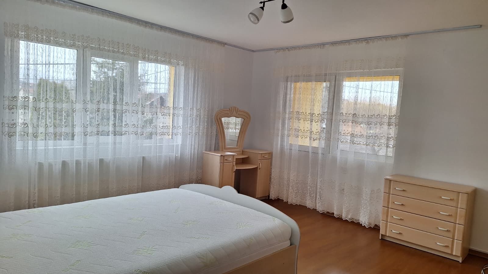 Casa de inchiriat Curtea de Arges - Poză 21