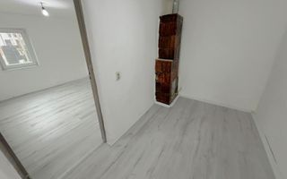 Casa 3 camere-Teren 300mp-Centrala termica-Libera-Zona Brestei - Poză 6