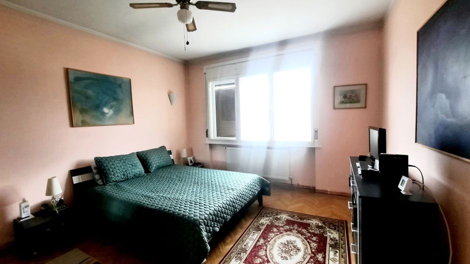 Apartament frumos si renovat cu garaj - zona Medicina - Poză 15