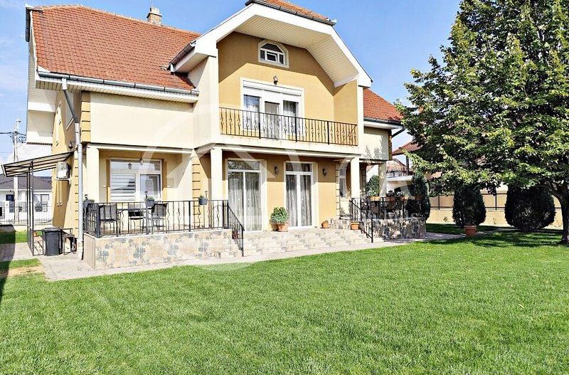 De vanzare, Vila plus casa de oaspeti zona Oncea, Oradea. - Poză 6