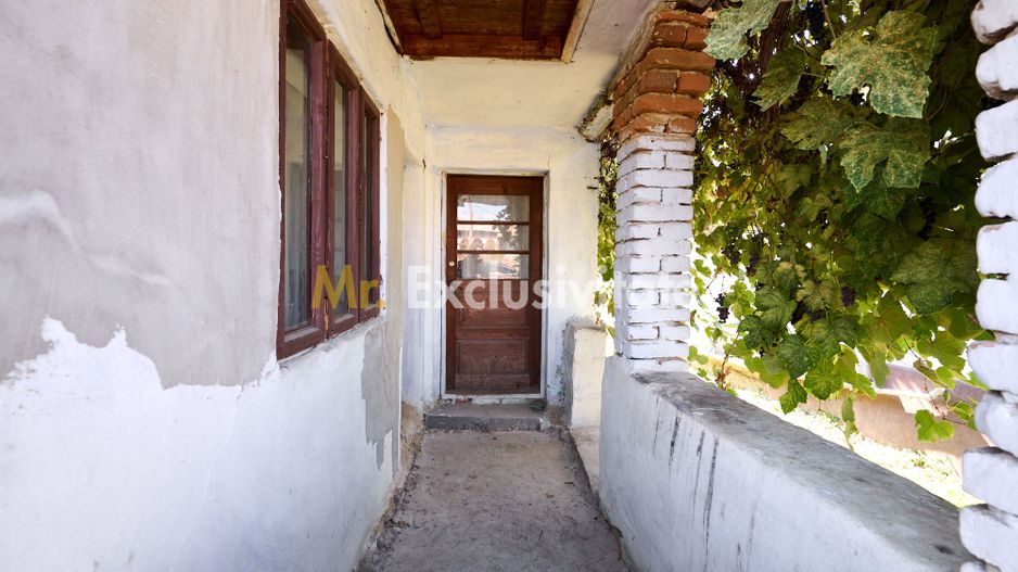 Casa cu teren de 1.200 mp si livada–Badesti, comuna Pietrosani, Arges - Poză 7