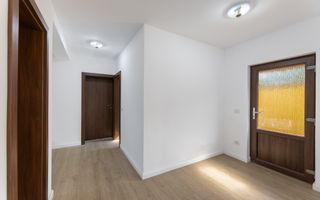 Eleganta, Confortul, Calitatea, liniste Vila P+M Garaj Pecica Arad - Poză 8