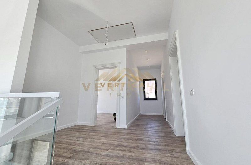 Vila deosebita in comuna Berceni - Poză 10