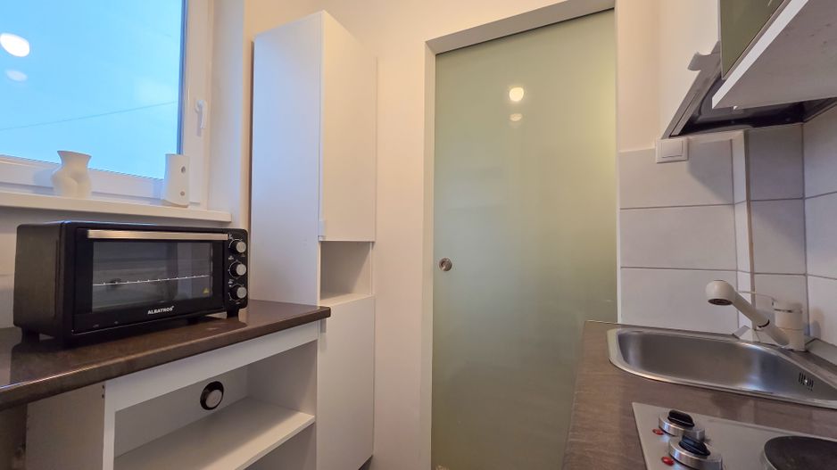 Garsonieră spațioasă de închiriat – Universitate | Str. Academiei - Poză 9