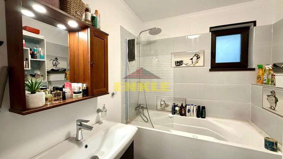 Casă de vânzare  P+M– 163 mp utili, teren 544 mp. - Poză 17