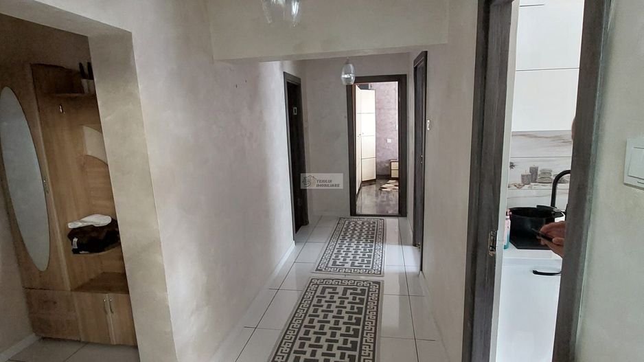 Apartament 3 camere/PARTER/IPJ /str. Lupeni/FOCSANI - Poză 4