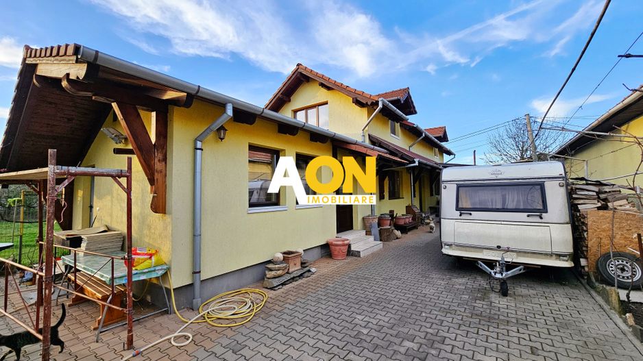 Casa cu 2 corpuri de cladire, 504 mp teren, Lipoveni - Poză 3