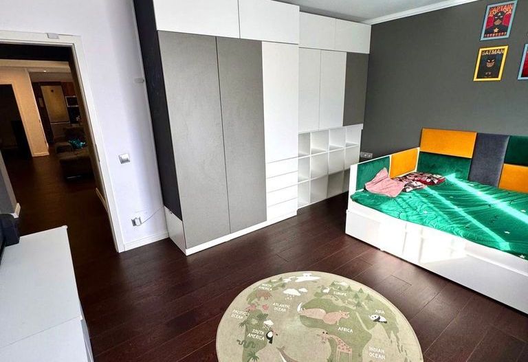 BRASADAS vinde ap 3 cam modern 106mp. mobilat, utilat, garaj. - Poză 16