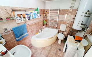 Casa moderna langa Taverna D"Amici | - Poză 8