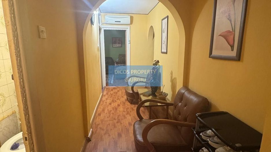 Apartament 4 camere de vânzare – zonă Școala 8 - Poză 7