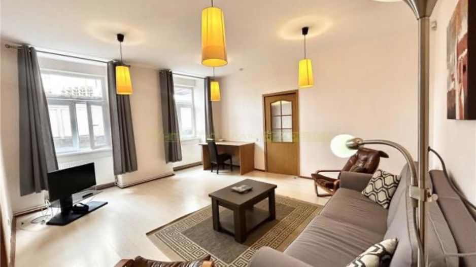 Ultracentral  - Republicii - Apartament 3 camere 2 bai - 80mp - Poză 1