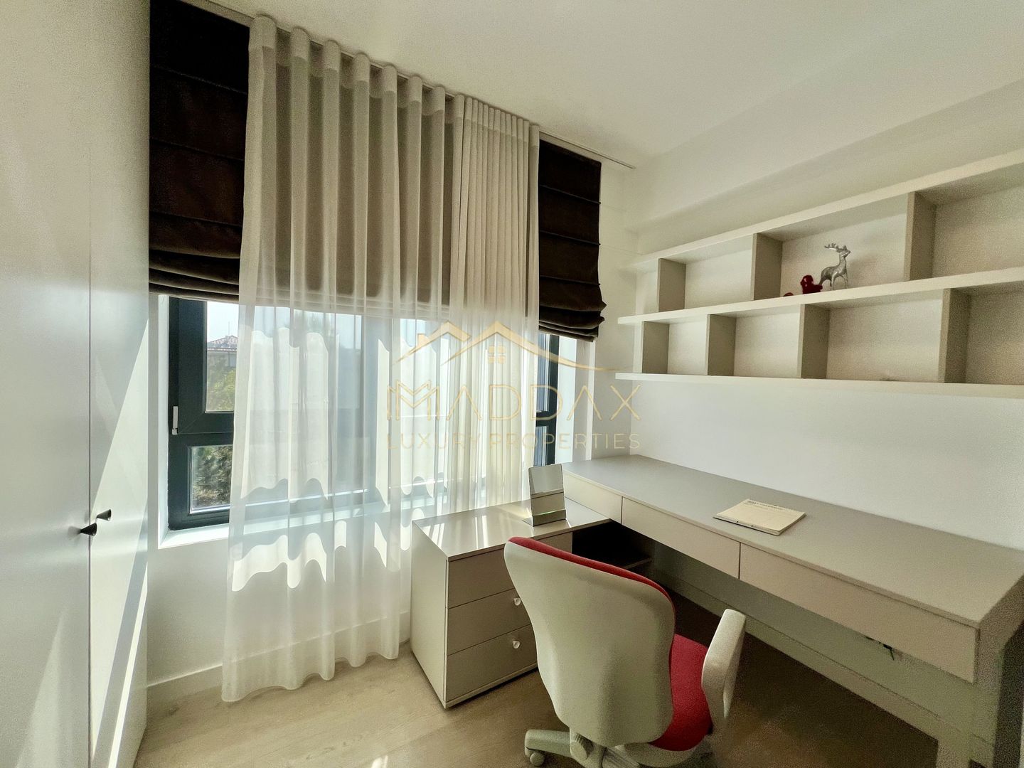 Vila LUX **5 camere**3 locuri parcare** Complex NOU//Sisesti - Poză 39