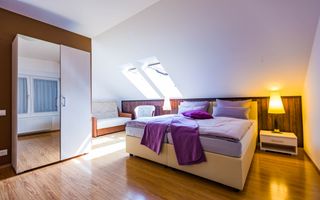 Vilă in Bran cu teren de 28.000 mp și priveliște spectaculoasa - Poză 18