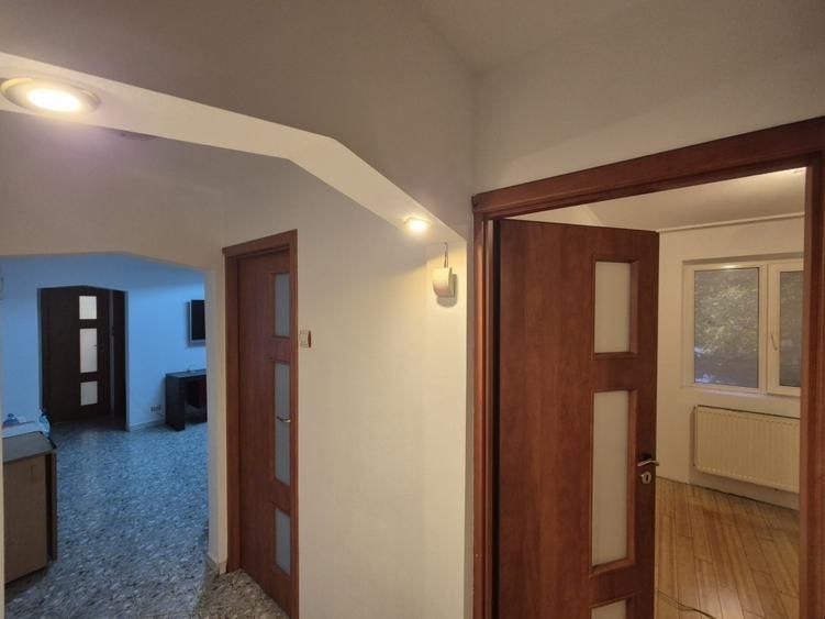 Apartament 3 camere Brancoveanu - Poză 4