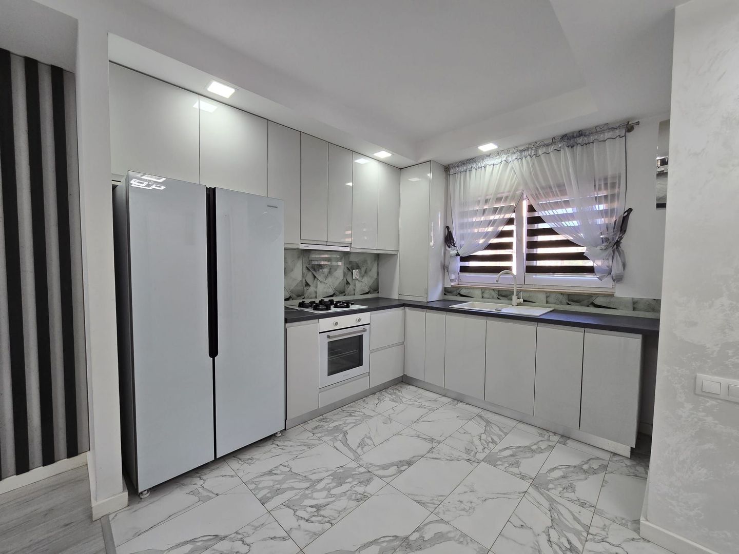 Vila 3 camere Cosmopolis - Poză 5