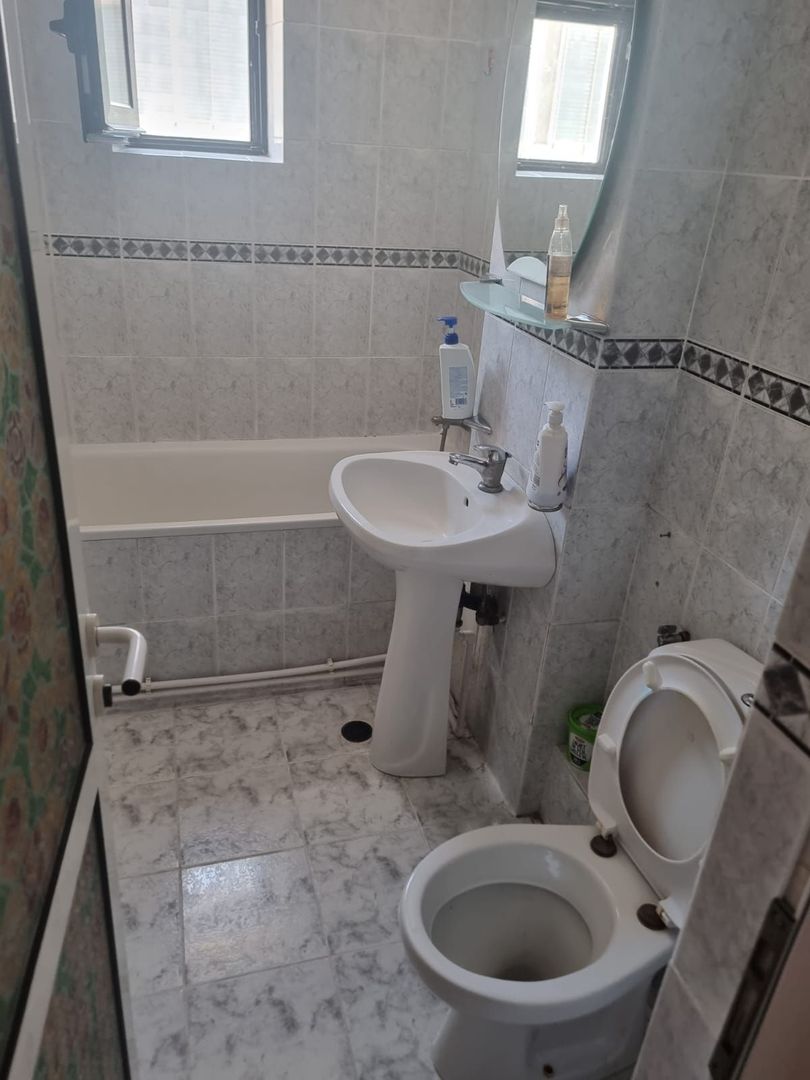 De inchiriat apartament cu 3 camere, zona Garii, etaj 3, 490 euro negociabi - Poză 3