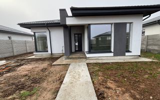 Casa individuala parter, 3 camere, disponibila imediat, teren 370 mp - Poză 4