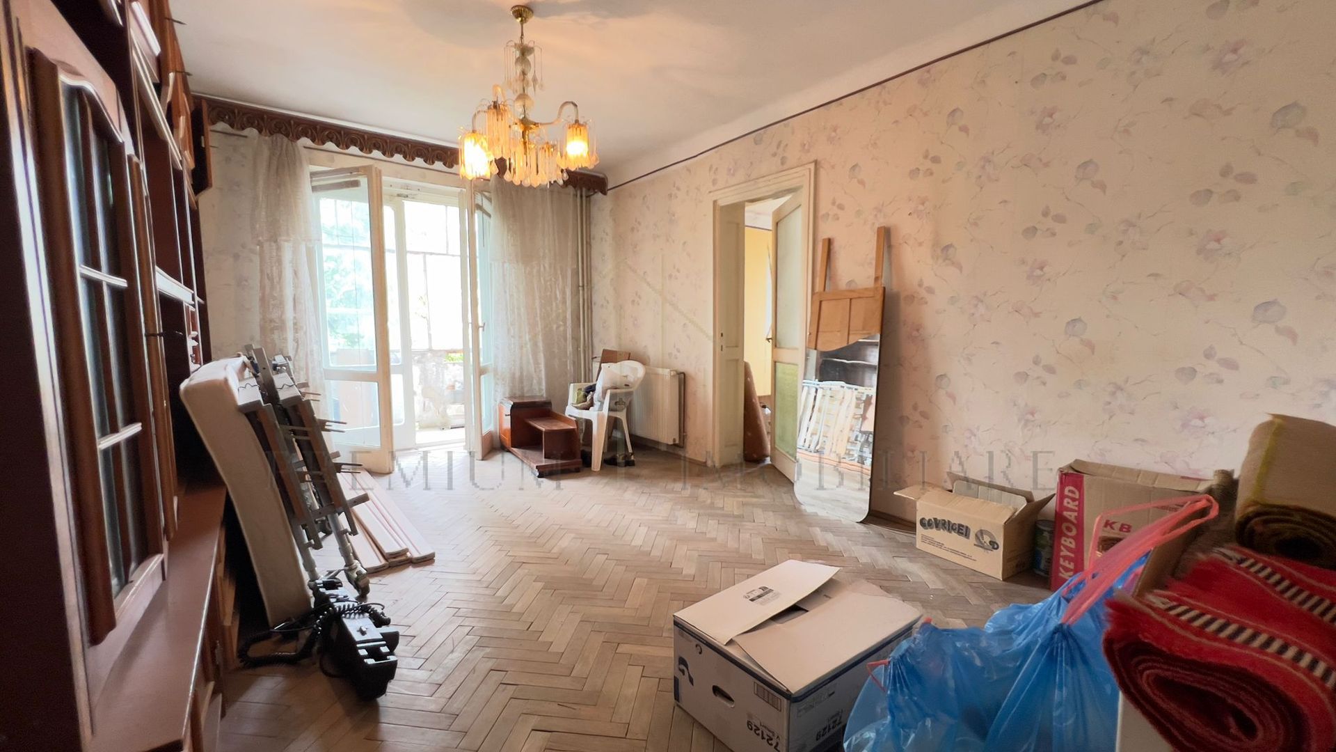 Apartament de vânzare pentru investitie - Poză 1