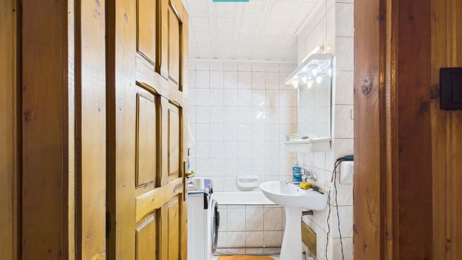 Apartament cu 3 camere în zonă de maxim interes - Poză 11