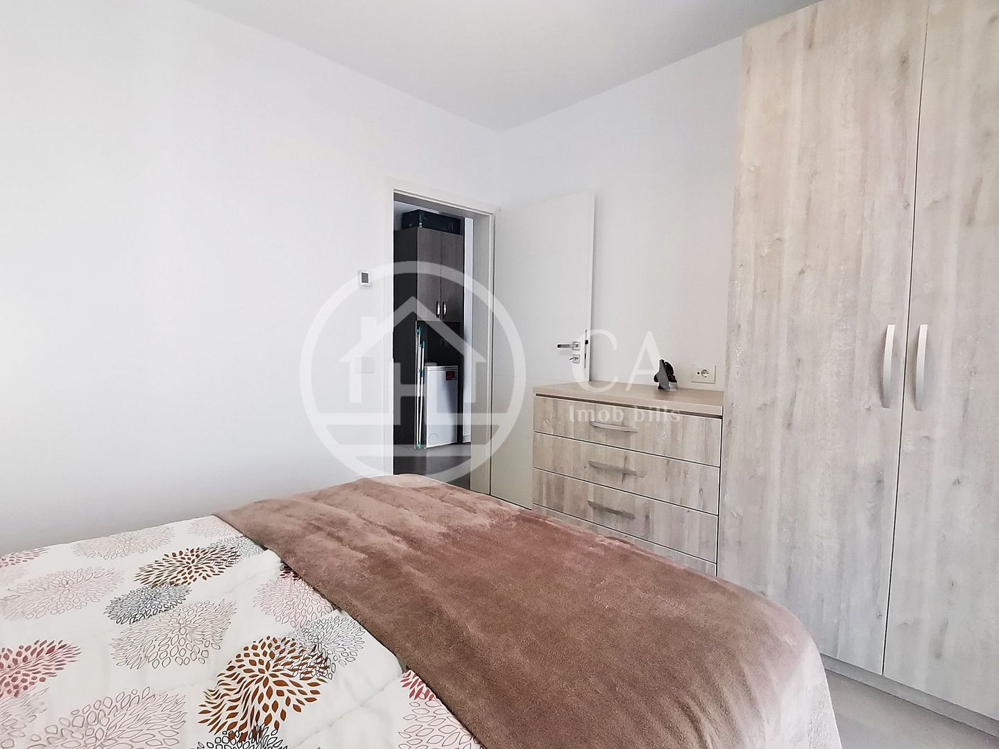 Apartament cu 2 camere de inchiriat in Prima Urbana Oradea - Poză 3