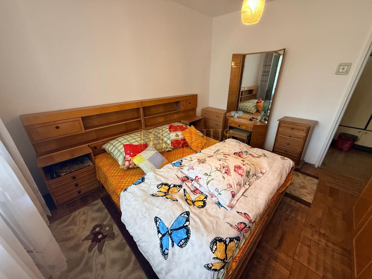 2 camere| cu vedere catre Bega-zona superba| apartament frumos, costuri mici| - Poză 2