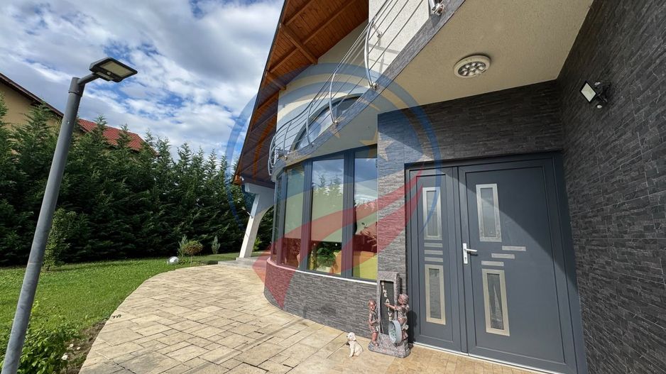 Pensiune  în Călimănești + 2 A-Frame - Teren 5.574 mp - Bonus Mercedes 350d - Poză 18