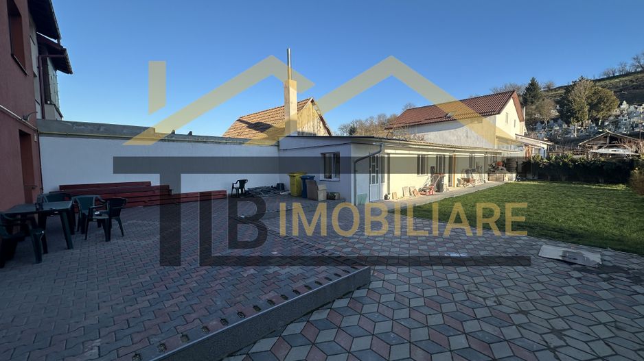 Casa cu 6 camere, 290mp, capacitate 14 persoane, Zona Cristesti - Poză 4