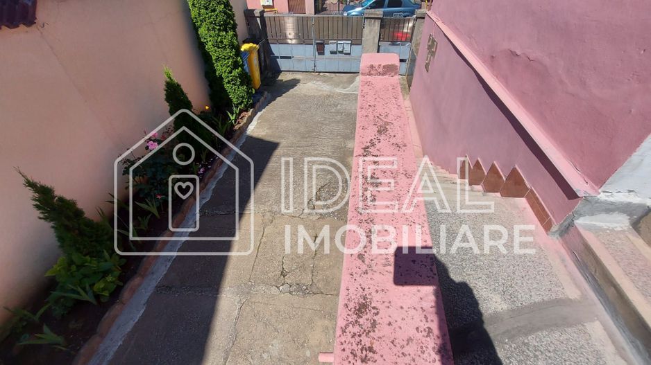 Casa cu 3 camere, zona Trei Stejari - Poză 9