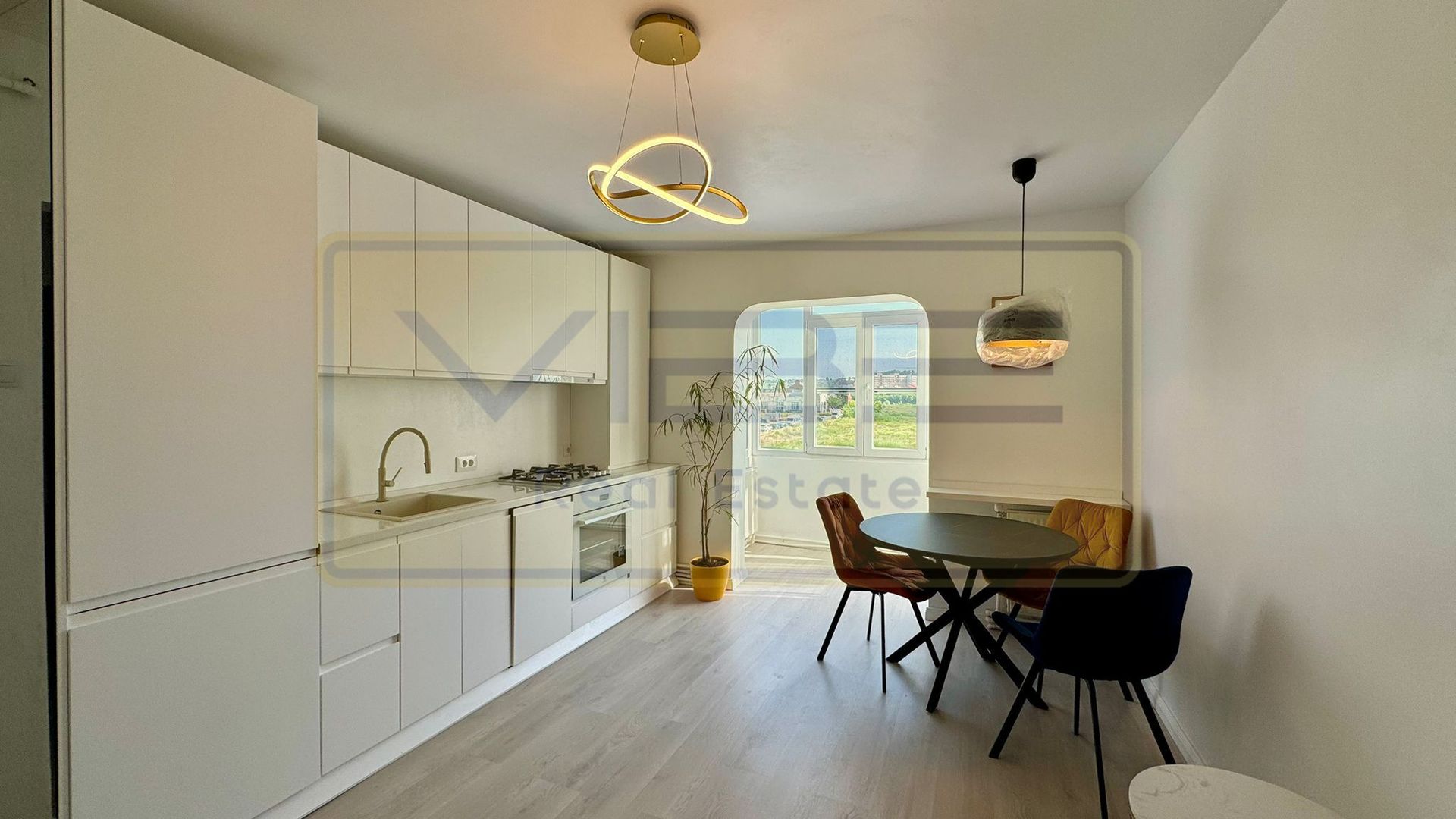 Apartament 3 camere decomandat Podu Ros  Piata Nicolina - Poză 3