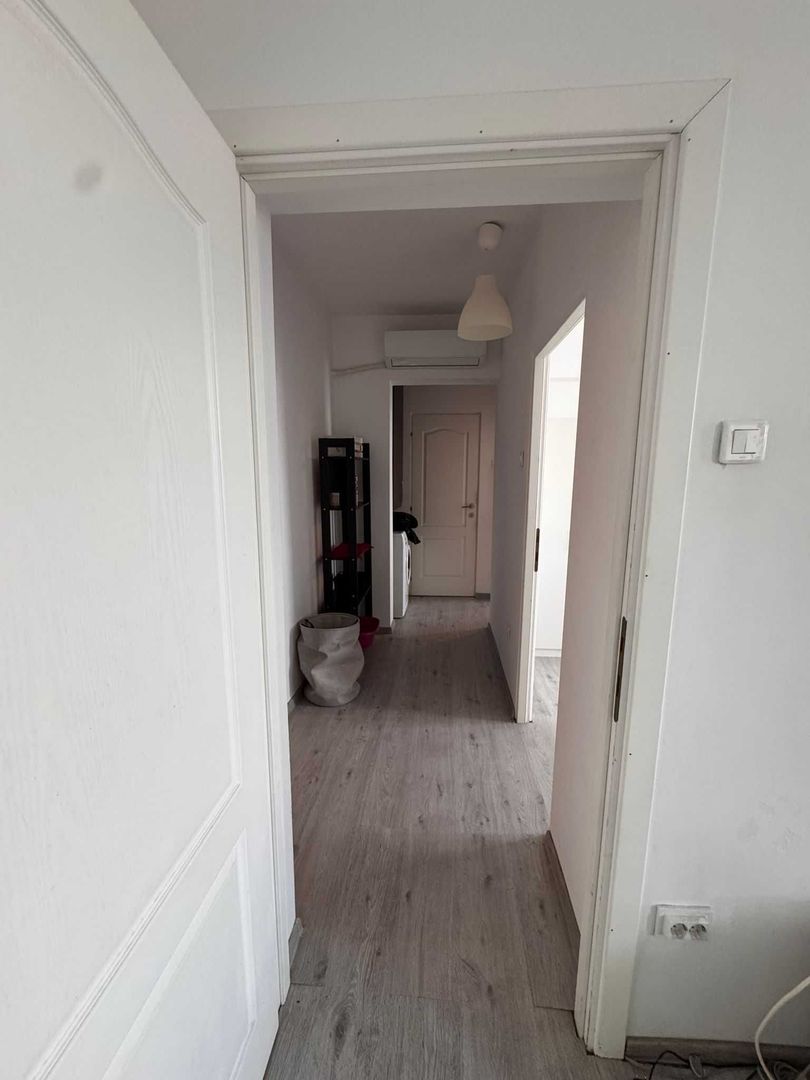 Apartament 3 camere de vanzare - Poză 2