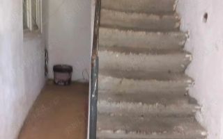 De vanzare casa 6 camere + curte, Rahova/Sos. Alexandriei - Poză 4