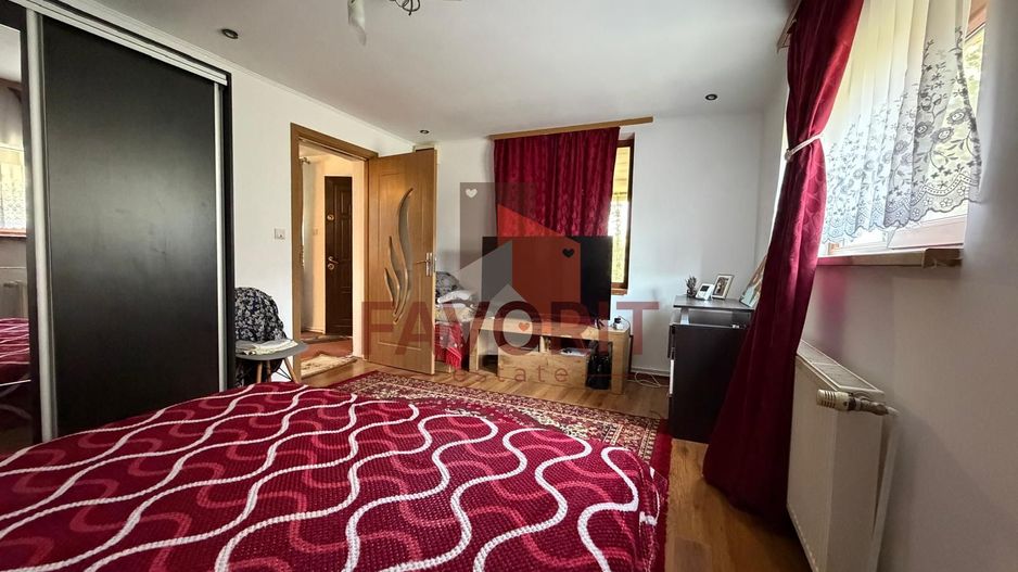 Individuala | 4 camere | Toate utilitatile | Mobilata | Asfalt | - Poză 7