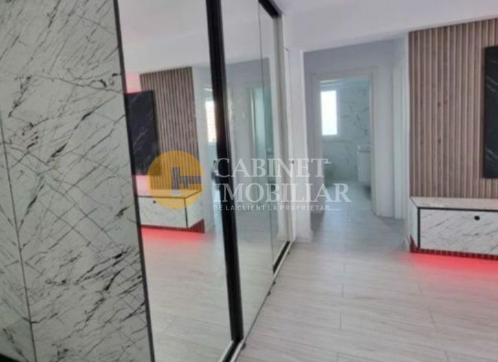 2 CAMERE DECOMANDAT--ETAJ 1--LOC DE PARCARE INTABULAT--LIBER - Poză 2