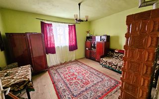 Casă traditională, 3 camere, 1766 mp teren, la asfalt, Vintu de Jos - Poză 13