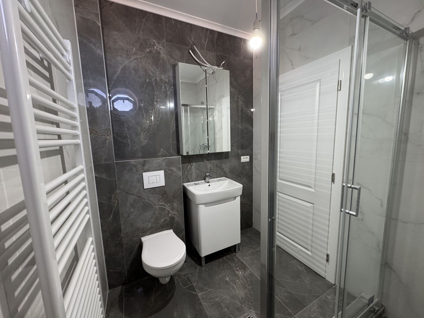 Apartament nr.16 cu 2 camere, boxa si parcare incluse in pret - Poză 4