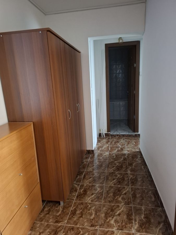 Apartament cald si luminos, 2 camere Ghencea - Poză 4