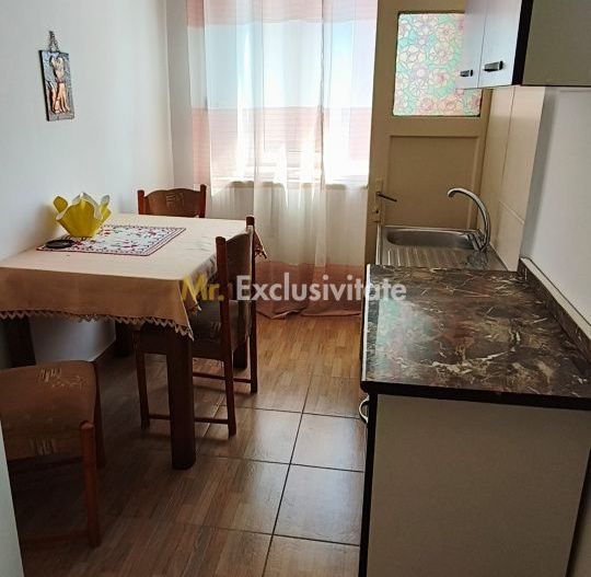 Vânzare apartament 2 camere Central Târgu Jiu etaj 2 - Poză 8