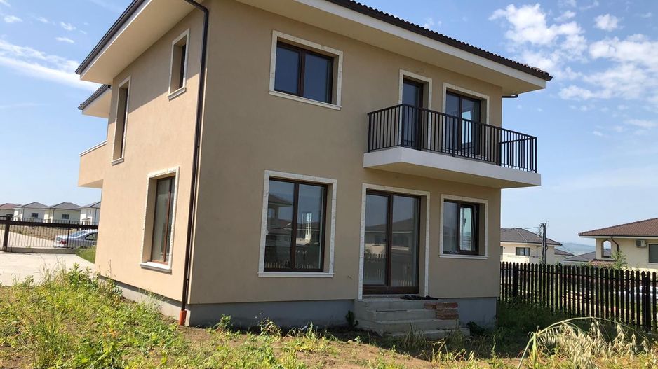 Comision 0% | Casa de vanzare in Dezmir | 149 utili | 2 parcari - Poză 3