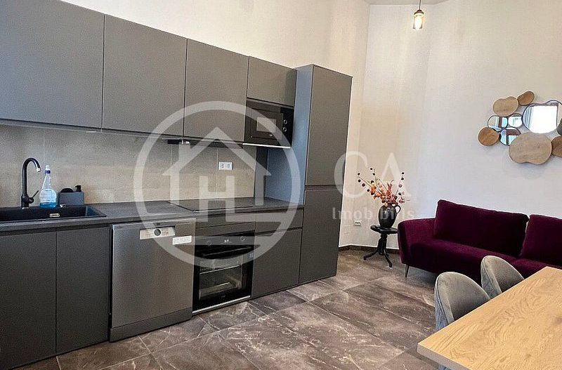 Apartament de inchiriat cu 3 camere in zona ultracentrala, Oradea - Poză 2