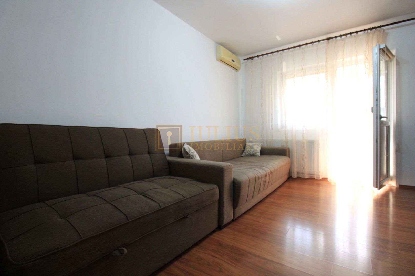 Zona linistita, o camera. - Poză 8