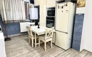 De vanzare apartament 2 camere, Margeanului - Poză 1