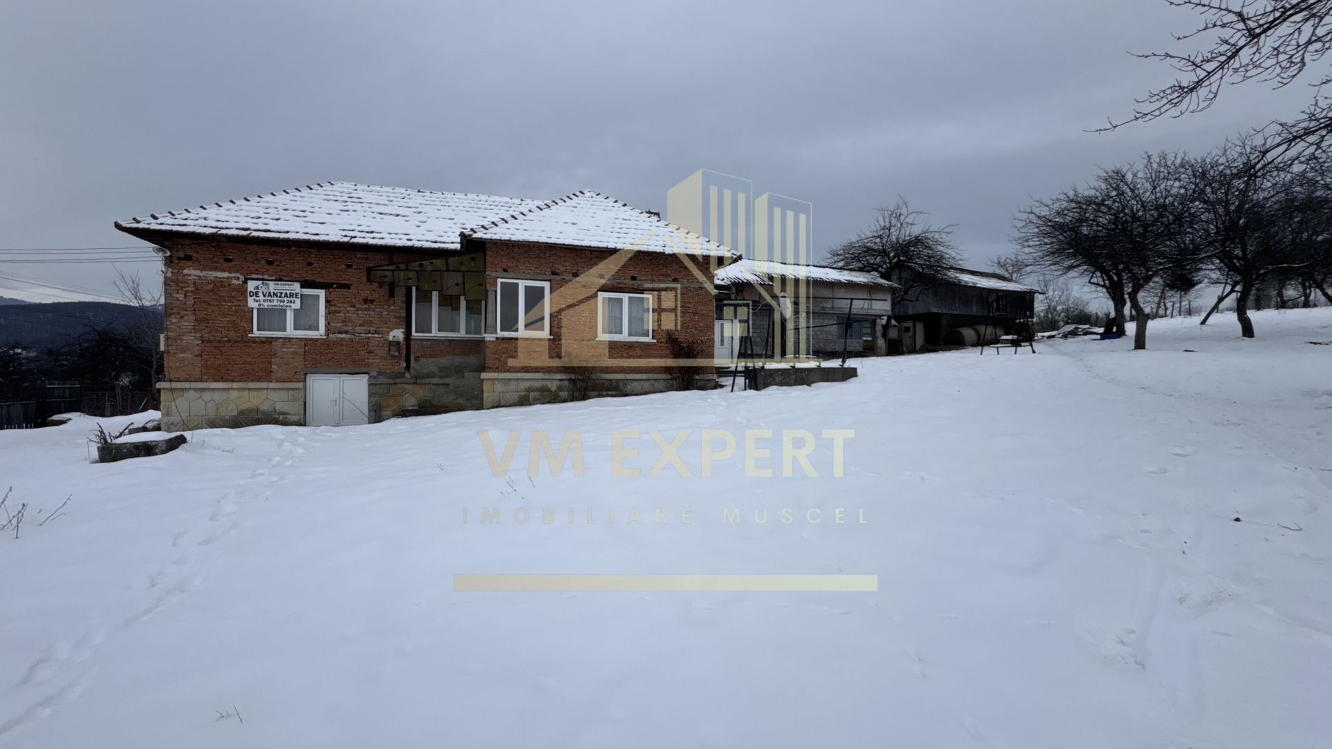 CASĂ 4 CAMERE TEREN 3038 MP ALBEȘTII  DE MUSCEL - Poză 3